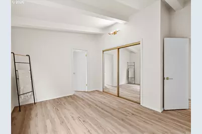 411 S 1st St, Silverton, OR 97381 - Photo 11