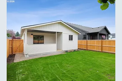 411 S 1st St, Silverton, OR 97381 - Photo 3