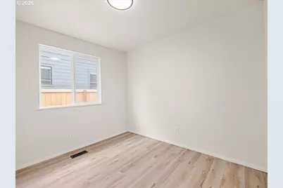 411 S 1st St, Silverton, OR 97381 - Photo 13