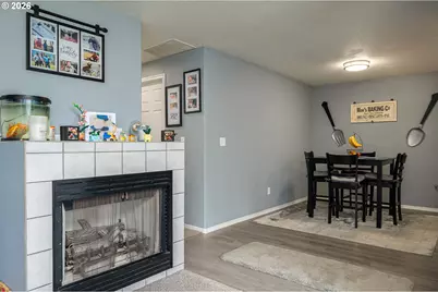 418 SE 34th Cir, Troutdale, OR 97060 - Photo 9