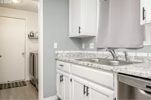 418 SE 34th Cir, Troutdale, OR 97060 - Photo 15