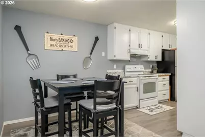 418 SE 34th Cir, Troutdale, OR 97060 - Photo 11
