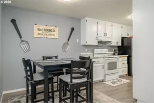 418 SE 34th Cir, Troutdale, OR 97060 - Photo 11