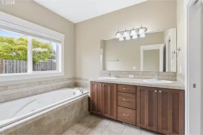 1438 N Juniper Pl, Canby, OR 97013 - Photo 29