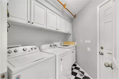 16582 SW McGwire Ct, Beaverton, OR 97007 - Photo 21