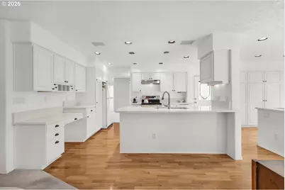 16582 SW McGwire Ct, Beaverton, OR 97007 - Photo 13