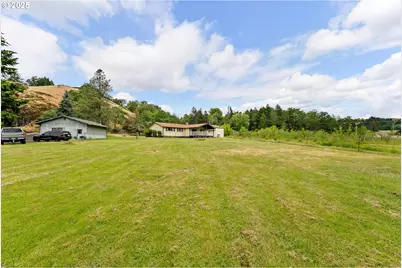 1223 Sable Dr, Roseburg, OR 97470 - Photo 31