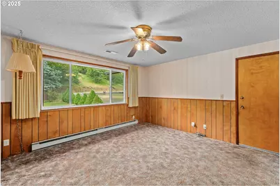 1223 Sable Dr, Roseburg, OR 97470 - Photo 9