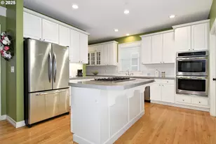 22285 NE Park Ln, Fairview, OR 97024 - Photo 9