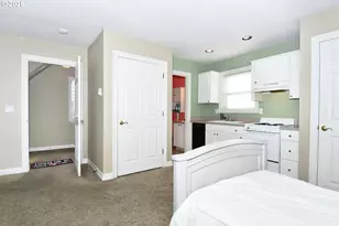 22285 NE Park Ln, Fairview, OR 97024 - Photo 25