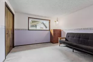 311 NW 110th St, Vancouver, WA 98685 - Photo 17