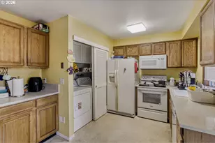 2120 NE 7th Ave, Portland, OR 97212 - Photo 9