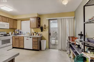 2120 NE 7th Ave, Portland, OR 97212 - Photo 7