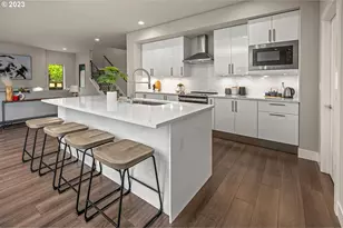 12131 SE Majestic Fls Ave, Happy Valley, OR 97086 - Photo 11