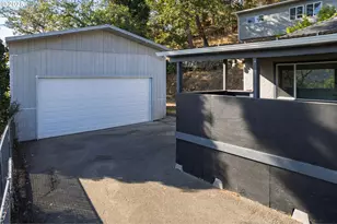 1830 NW Goetz St, Roseburg, OR 97471 - Photo 17