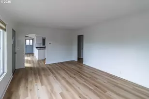 1830 NW Goetz St, Roseburg, OR 97471 - Photo 7