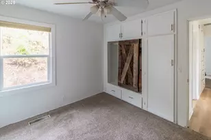 1830 NW Goetz St, Roseburg, OR 97471 - Photo 15