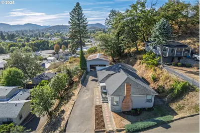 1830 NW Goetz St, Roseburg, OR 97471 - Photo 21