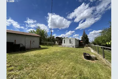 325 W 1st St, Long Creek, OR 97856 - Photo 5