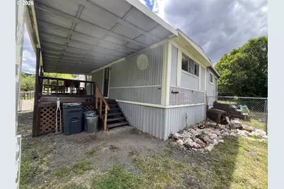 325 W 1st St, Long Creek, OR 97856 - Photo 3