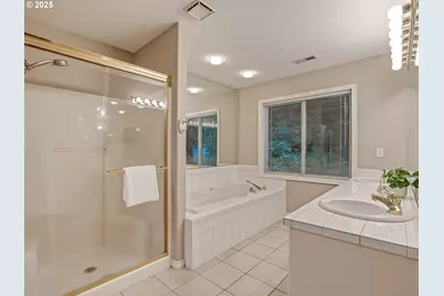 1354 Skye Pkwy, West Linn, OR 97068 - Photo 27