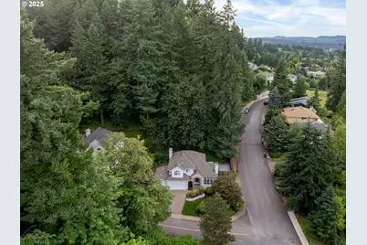 1354 Skye Pkwy, West Linn, OR 97068 - Photo 41