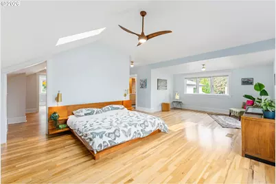 923 SE Lambert St, Portland, OR 97202 - Photo 13