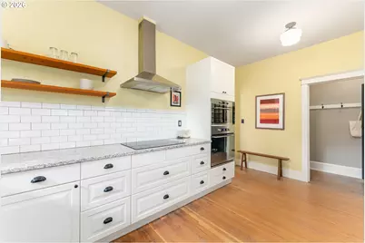 923 SE Lambert St, Portland, OR 97202 - Photo 11