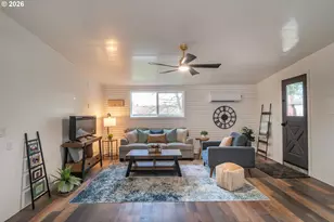 765 W Rainbow St, Roseburg, OR 97471 - Photo 23