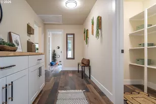 765 W Rainbow St, Roseburg, OR 97471 - Photo 17