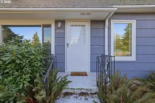 5726 SW Florida St, Portland, OR 97219 - Photo 3