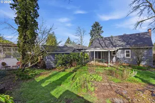 5726 SW Florida St, Portland, OR 97219 - Photo 35