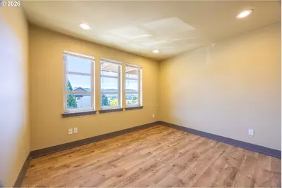 2712 NW Daysha Dr, Roseburg, OR 97471 - Photo 17