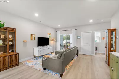 12076 SE Harold St, Portland, OR 97266 - Photo 19