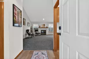 3376 NW Brandt Pl, Portland, OR 97229 - Photo 3