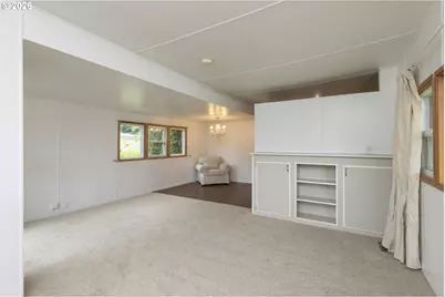 11453 SW Royal Villa Dr, Portland, OR 97224 - Photo 13
