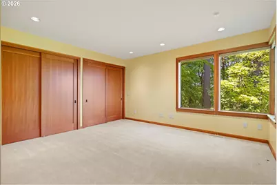 1117 SW Mitchell Ln, Portland, OR 97239 - Photo 35