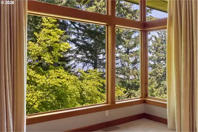1117 SW Mitchell Ln, Portland, OR 97239 - Photo 21