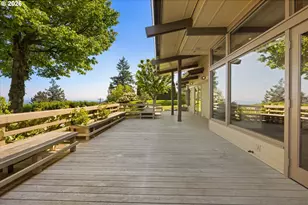 1117 SW Mitchell Ln, Portland, OR 97239 - Photo 15