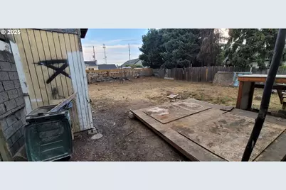 160 Iowa St, Eugene, OR 97402 - Photo 7