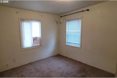 160 Iowa St, Eugene, OR 97402 - Photo 5