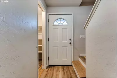 1432 Fetters Loop, Eugene, OR 97402 - Photo 5