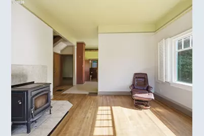 1829 Irving Ave, Astoria, OR 97103 - Photo 7