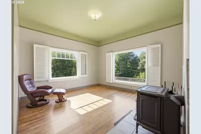 1829 Irving Ave, Astoria, OR 97103 - Photo 5