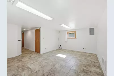 1829 Irving Ave, Astoria, OR 97103 - Photo 27