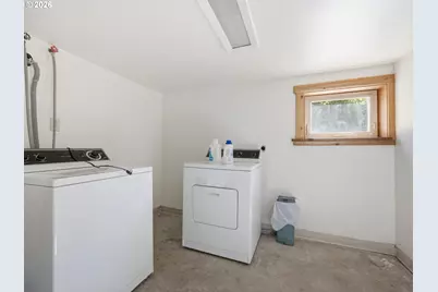 1829 Irving Ave, Astoria, OR 97103 - Photo 29