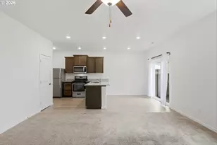 2276 NW Woodland Dr, McMinnville, OR 97128 - Photo 11