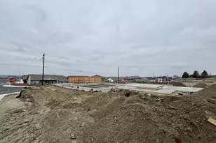 848 NE Laurel Springs Dr, Hermiston, OR 97838 - Photo 3