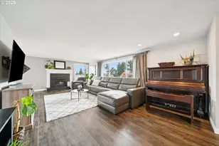 7135 Monte Verde Dr, Gladstone, OR 97027 - Photo 3