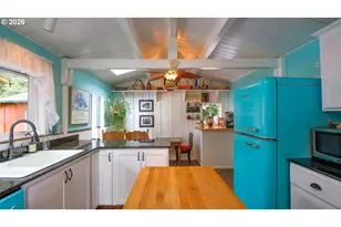 57598 Parkersburg Rd, Bandon, OR 97411 - Photo 5
